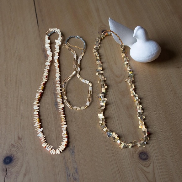 Shell Jewelry Lot, Vintage, Hawaiian, Hand Crafted, Pre-Owned, Necklaces/ Leis - Picture 2 of 9